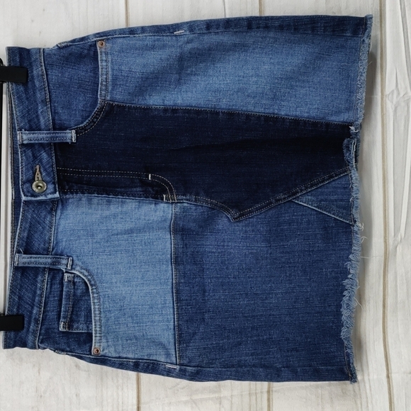 ARIZONA Jean Co Patch Work Denim Mini Skirt Size 3 - Picture 1 of 9